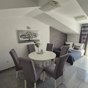 Appartement D&d, Split